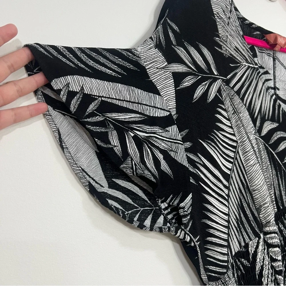 Tropical Dress‎ Black and Gray Leaf Print Maxi V-Neck Side Slit Cinched Waist - Picture 6 of 7